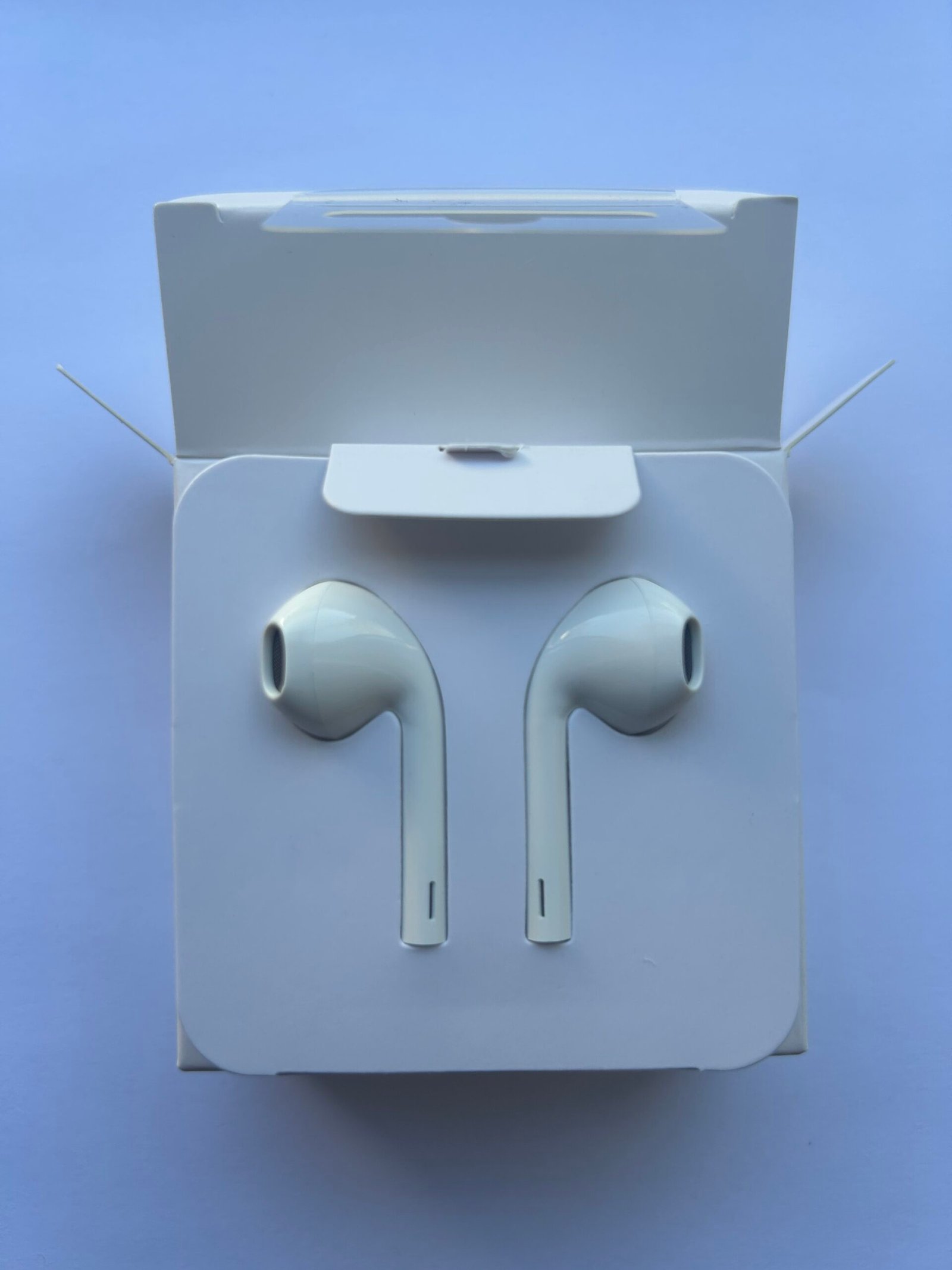 iPhone Lightning Wired In-Ear Headphones Universal White 1.2M - Image 6