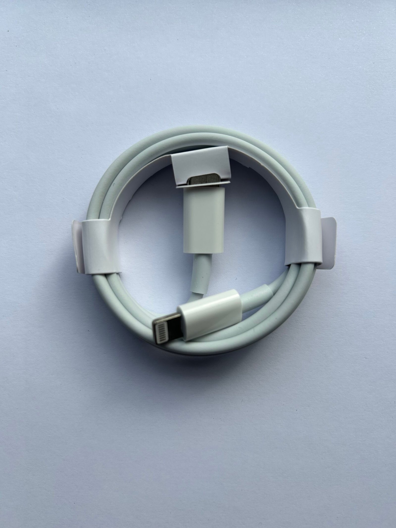 iPhone USB C to Lightning Charger Cable 2A White 1M - Image 4